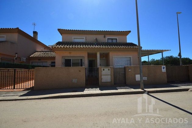 Foto 1 de Casa adossada en venda a La Palma de 4 habitacions amb terrassa i garatge
