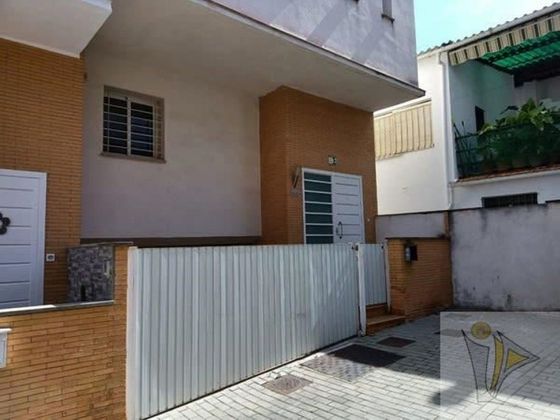 Foto 1 de Venta de chalet en Cájar de 4 habitaciones con terraza y garaje