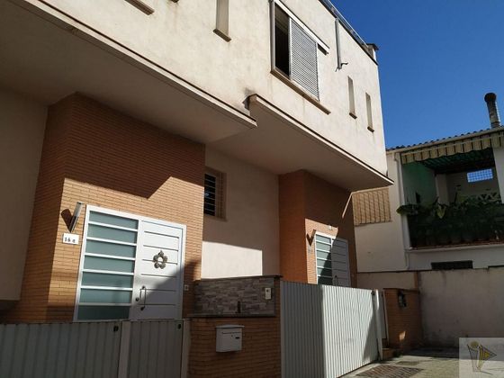 Foto 2 de Venta de chalet en Cájar de 4 habitaciones con terraza y garaje