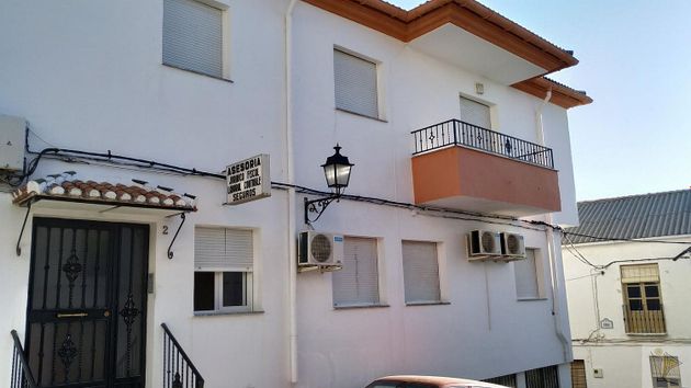Foto 1 de Piso en venta en Colomera de 3 habitaciones con terraza y balcón