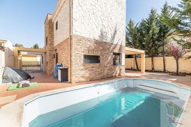 Foto 2 de Xalet en venda a Dúrcal de 3 habitacions amb piscina i garatge