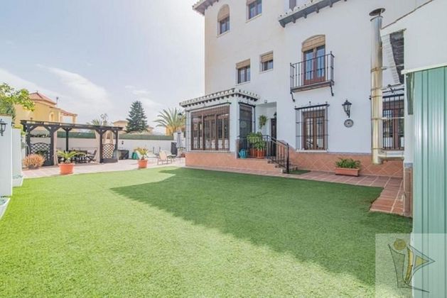 Foto 1 de Casa en venta en Ogíjares de 4 habitaciones con terraza y piscina