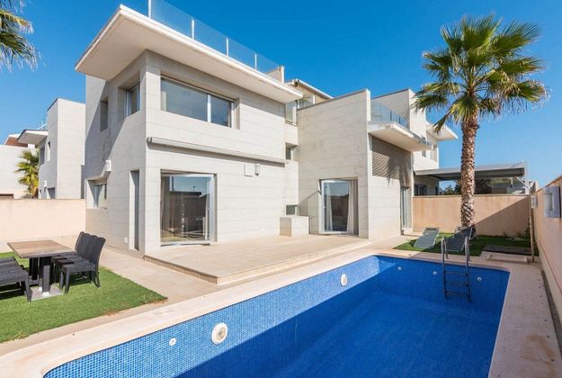 Foto 2 de Xalet en venda a Playa del Galán de 3 habitacions amb terrassa i piscina