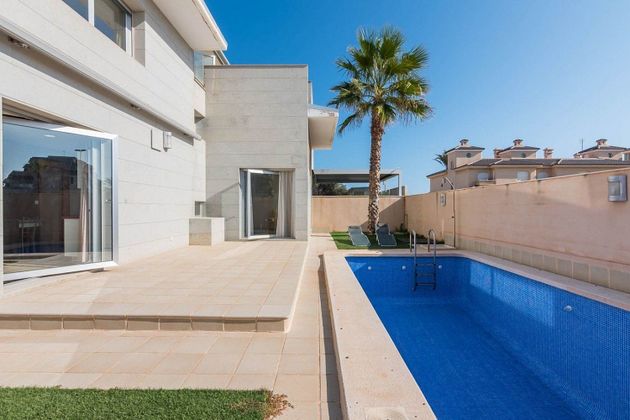 Foto 1 de Xalet en venda a Playa del Galán de 3 habitacions amb terrassa i piscina