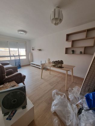 Foto 2 de Alquiler de piso en calle La Paz de 3 habitaciones con muebles y aire acondicionado