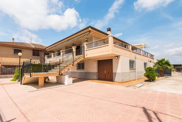 Foto 2 de Xalet en venda a Zarandona de 4 habitacions amb terrassa i garatge