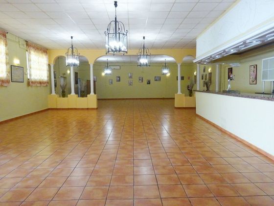 Foto 1 de Local en venta en Huévar del Aljarafe de 304 m²