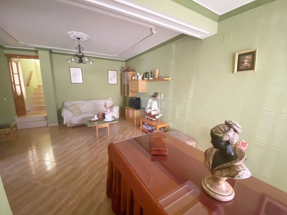 Foto 2 de Casa en lloguer a Gilena de 4 habitacions amb terrassa i mobles