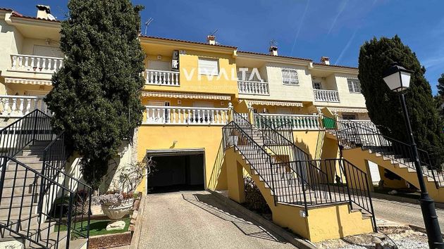 Foto 1 de Casa en lloguer a calle Fco Tomas y Valiente de 4 habitacions amb terrassa i piscina