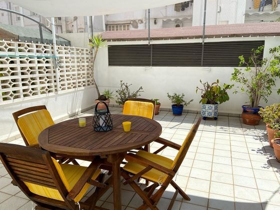 Foto 1 de Alquiler de piso en Russafa de 2 habitaciones con terraza y garaje