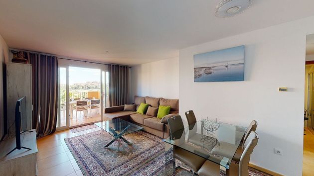 Foto 2 de Alquiler de piso en Mar Menor Golf de 2 habitaciones con piscina y muebles