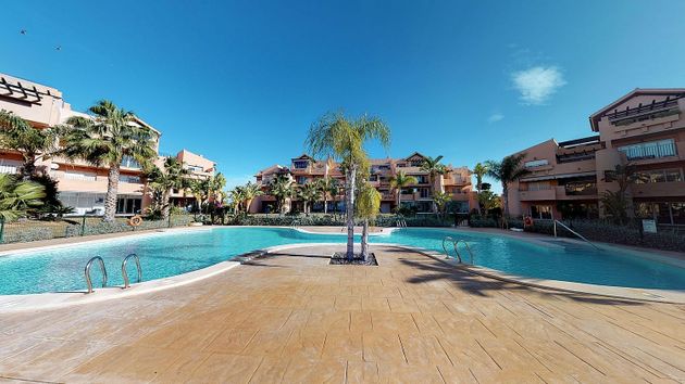 Foto 1 de Alquiler de piso en Mar Menor Golf de 1 habitación con terraza y piscina
