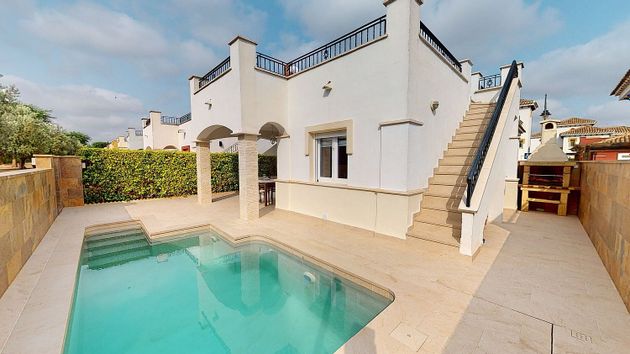 Foto 1 de Casa en lloguer a Mar Menor Golf de 2 habitacions amb terrassa i piscina
