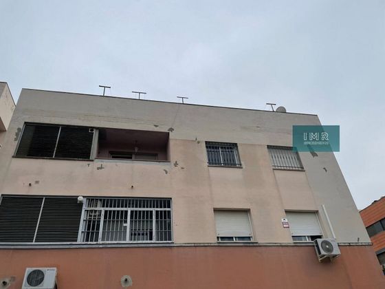Foto 2 de Pis en venda a calle Saladilla de 3 habitacions amb terrassa i ascensor