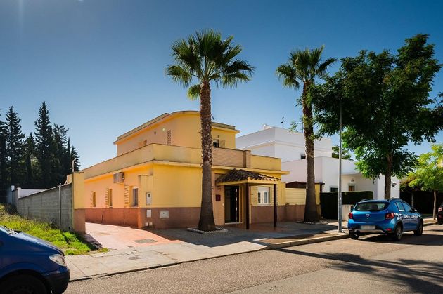 Foto 2 de Xalet en venda a calle Paraíso de 4 habitacions amb terrassa i piscina