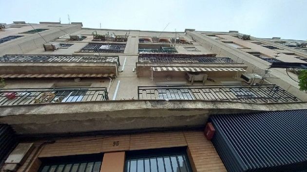 Foto 2 de Venta de piso en avenida Reyes Católicos de 4 habitaciones con aire acondicionado y calefacción