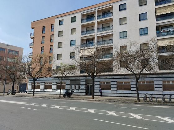 Foto 1 de Pis en venda a calle Alcalde José de la Bandera de 3 habitacions amb terrassa i aire acondicionat