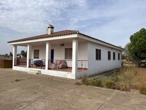 Foto 2 de Venta de casa rural en Las Vaguadas - Urb. del Sur de 4 habitaciones con terraza y garaje
