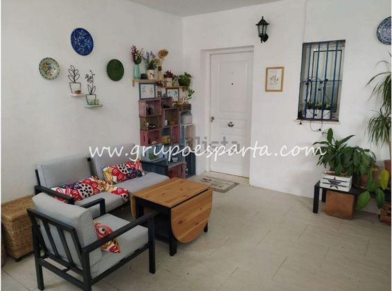 Foto 1 de Venta de casa adosada en calle Sor Angela de la Cruz de 3 habitaciones con aire acondicionado