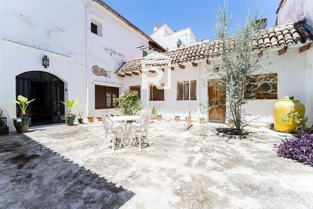 Foto 2 de Casa en venda a calle Alcodar de 7 habitacions amb terrassa i balcó