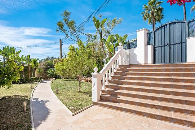 Foto 2 de Casa adossada en venda a avenida Portugal de 4 habitacions amb terrassa i piscina