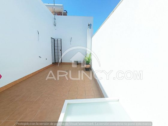 Foto 1 de Venta de casa adosada en Centro - Alcalá de Guadaira de 3 habitaciones con terraza y garaje