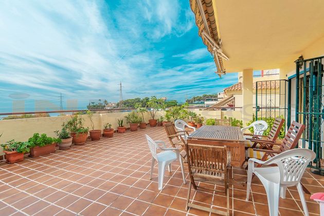 Foto 1 de Casa adossada en venda a Pinares de San Antón de 4 habitacions amb terrassa i piscina