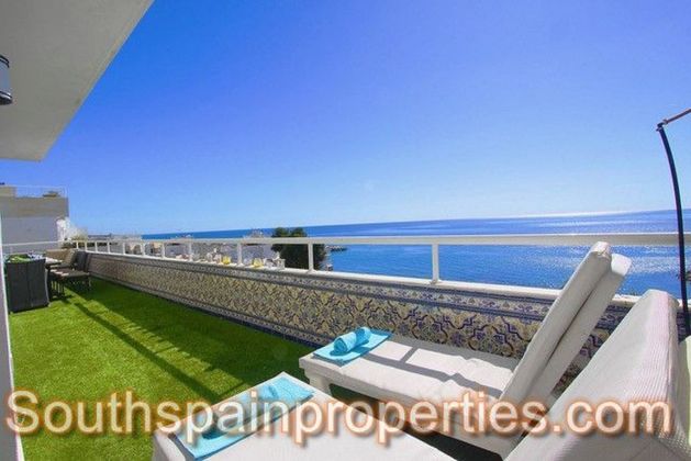 Foto 2 de Àtic en venda a Playa Bajadilla - Puertos de 5 habitacions amb terrassa i piscina