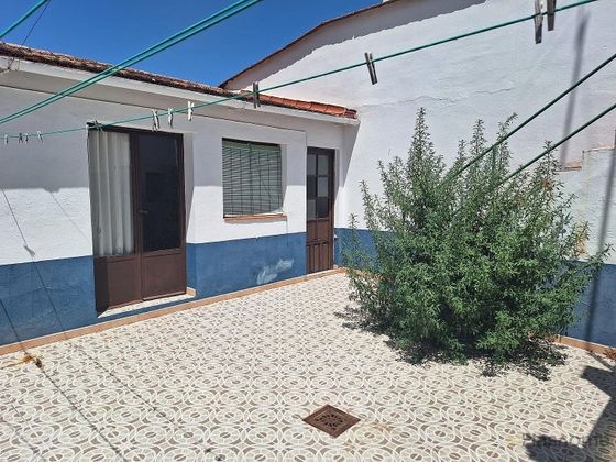 Foto 2 de Casa en venda a Don Benito de 4 habitacions amb terrassa i balcó