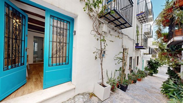 Foto 1 de Casa en venda a calle Nueva de 4 habitacions amb terrassa i balcó