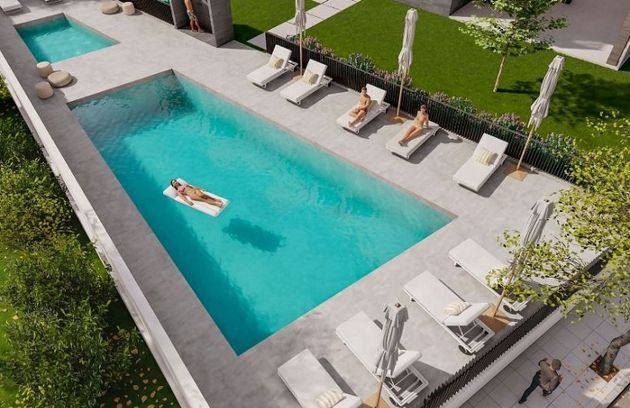 Foto 2 de Pis en venda a Zona Playa de 3 habitacions amb terrassa i piscina