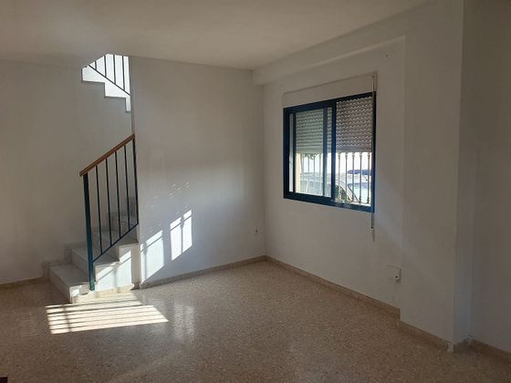 Foto 2 de Casa adossada en venda a Olivenza de 3 habitacions amb garatge