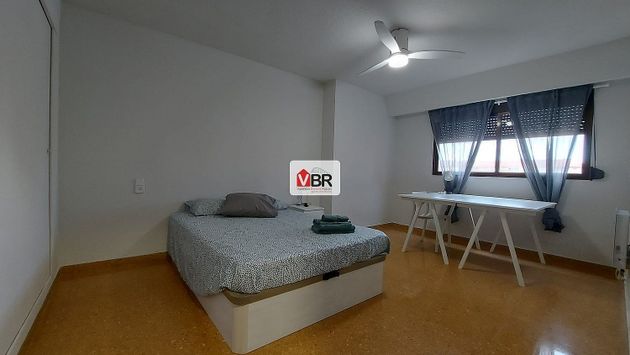 Foto 1 de Alquiler de piso en La Vega Baixa de 4 habitaciones con muebles y aire acondicionado