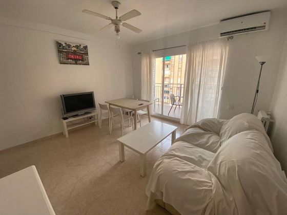 Foto 1 de Piso en alquiler en Ciutat Jardí de 4 habitaciones con muebles y balcón