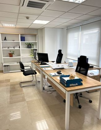 Foto 1 de Alquiler de oficina en Perchel Sur - Plaza de Toros Vieja de 60 m²