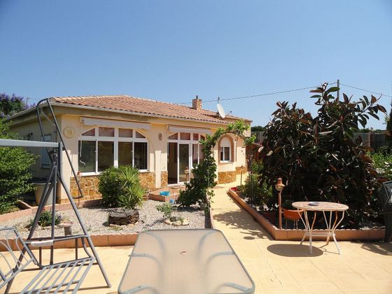 Foto 1 de Xalet en venda a Llombai de 3 habitacions amb terrassa i piscina
