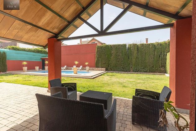 Foto 1 de Casa en venda a Dílar de 5 habitacions amb terrassa i piscina