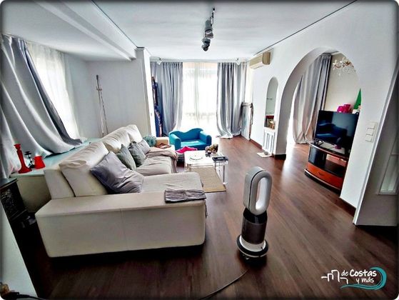 Foto 2 de Dúplex en venda a calle Ferrocarril D'alcoi de 4 habitacions amb terrassa i garatge