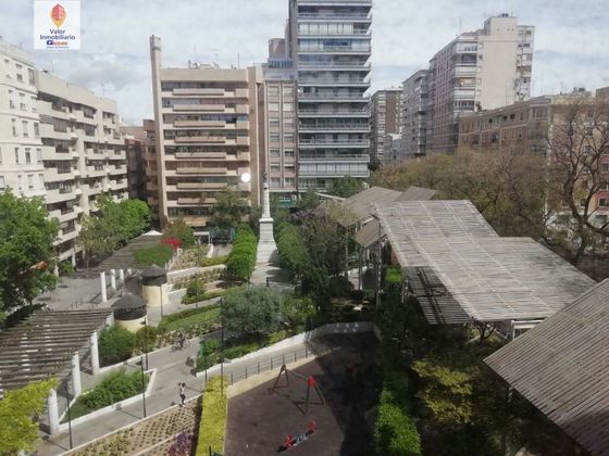 Foto 2 de Venta de piso en Centro - Murcia de 4 habitaciones y 189 m²