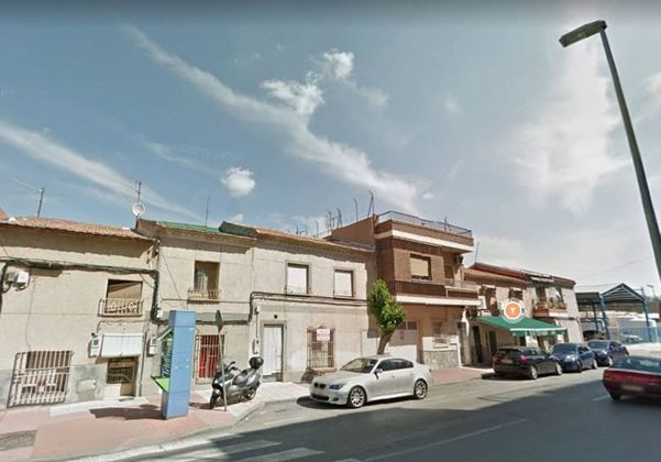 Foto 1 de Casa en venda a El Ranero de 4 habitacions amb aire acondicionat