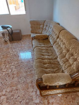 Foto 2 de Pis en lloguer a Guadalupe de 3 habitacions amb terrassa i mobles