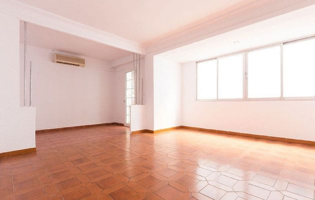 Foto 1 de Venta de piso en Jesús de 3 habitaciones y 107 m²