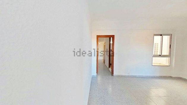 Foto 1 de Alquiler de piso en Benimàmet de 3 habitaciones y 60 m²
