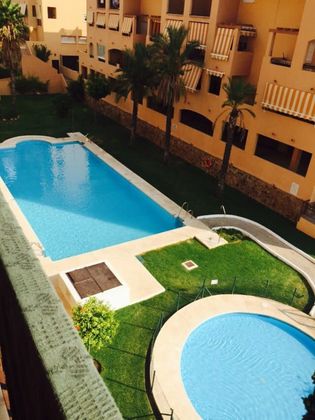 Foto 1 de Piso en alquiler en Los Pacos de 2 habitaciones con terraza y piscina