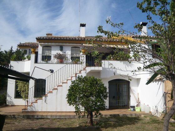 Foto 2 de Casa en venda a Las Cancelas - Valdeolletas de 5 habitacions amb terrassa i garatge