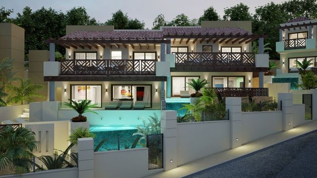 Foto 2 de Casa en venda a El Higueral - La Merced de 3 habitacions amb terrassa i piscina