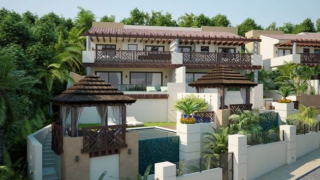 Foto 1 de Casa en venta en El Higueral - La Merced de 3 habitaciones con terraza y piscina