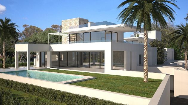 Foto 1 de Xalet en venda a Paraíso - Atalaya- Benamara de 4 habitacions amb terrassa i piscina