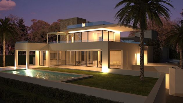 Foto 2 de Xalet en venda a Paraíso - Atalaya- Benamara de 4 habitacions amb terrassa i piscina