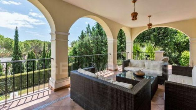 Foto 2 de Xalet en lloguer a Los Naranjos - Las Brisas de 5 habitacions amb terrassa i piscina